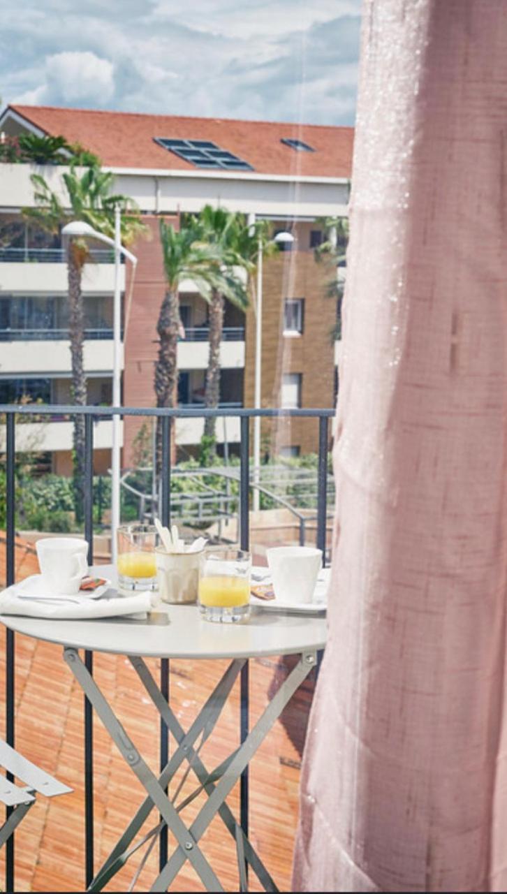 Hotel Du Vieux Port Saint-Raphaël Eksteriør billede